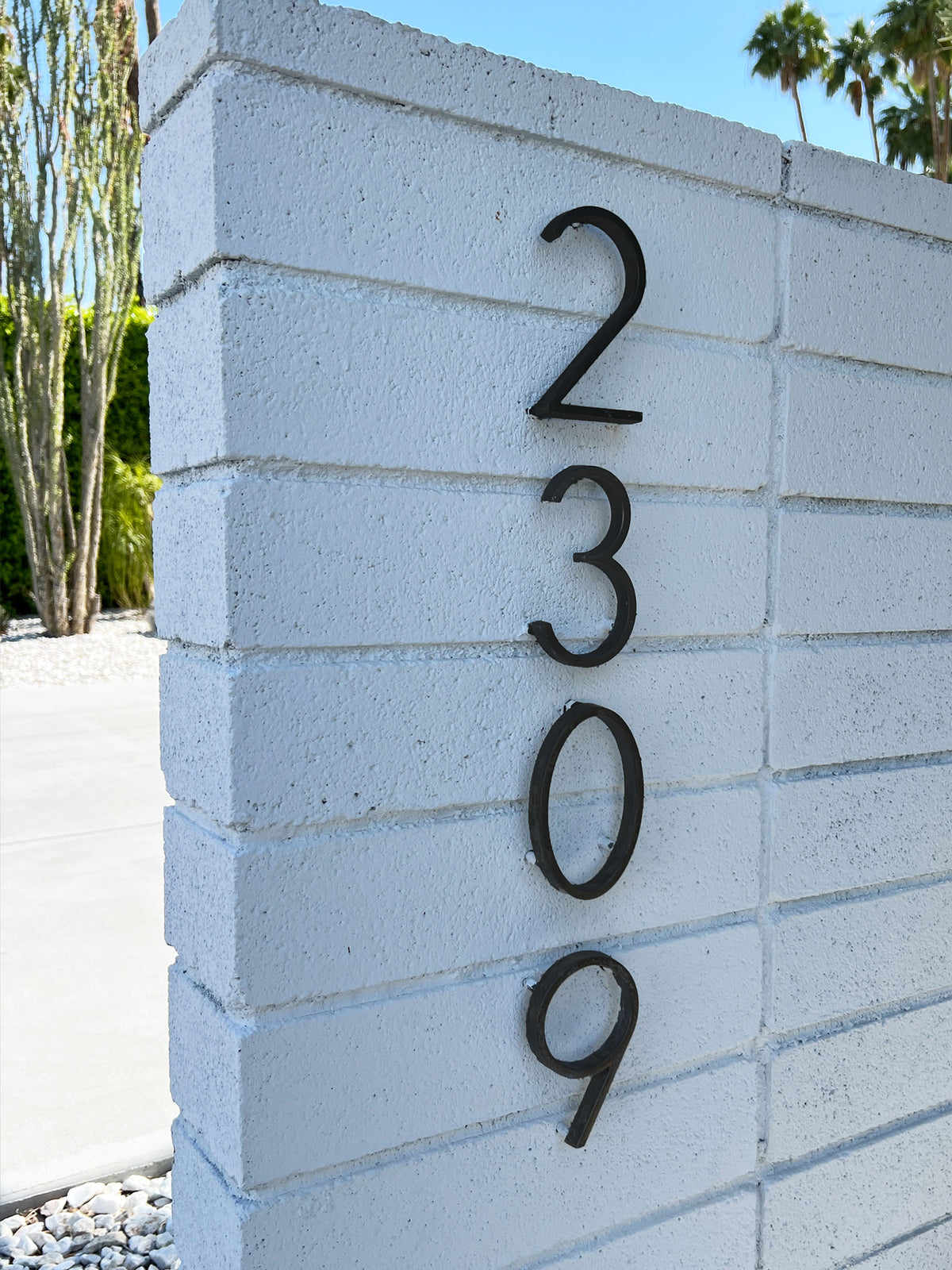 Modern House Numbers - Black, Floating and Flush Mount - Movo Home