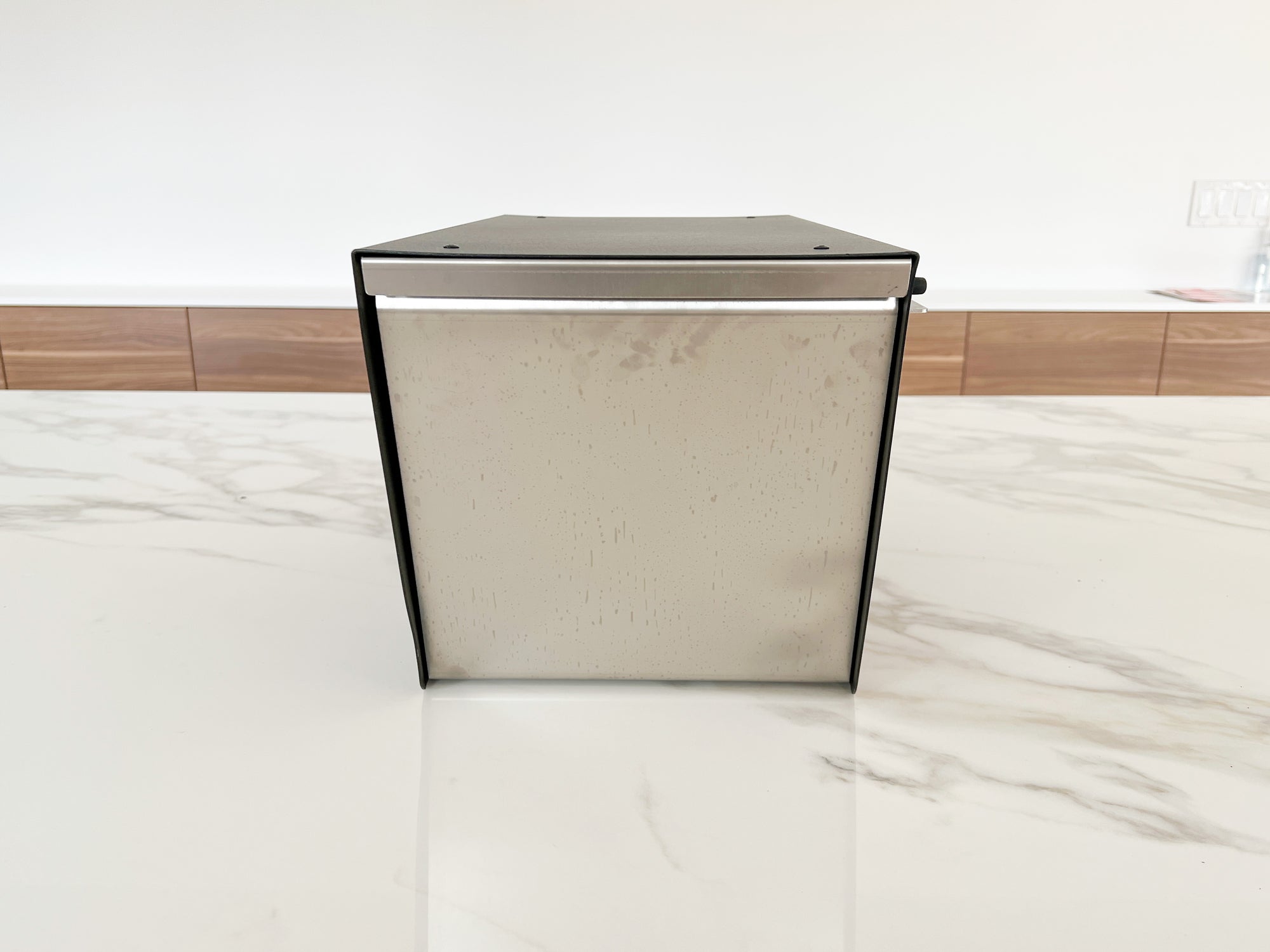 Walter - Post Mounted Mailbox (Imperfect/Irregulars)